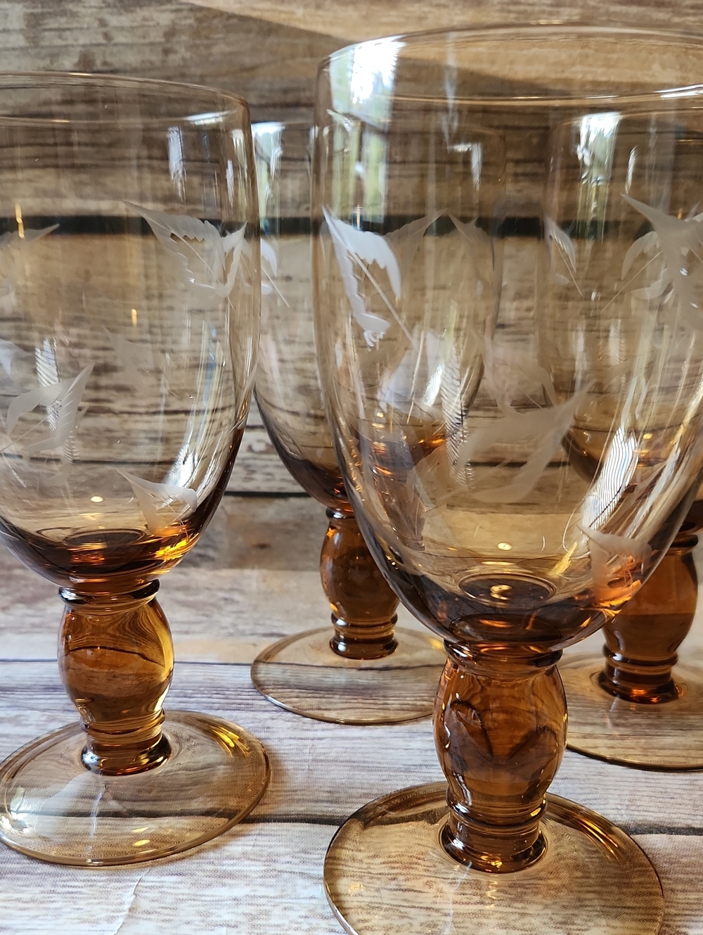 Set of 4 Amber Brown Vintage Drinking Goblets With Leaf Etchings - Picture 2 of 9